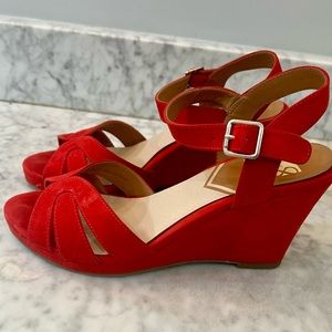Dolce Vita size 6.5 Red Wedge Worn 2x